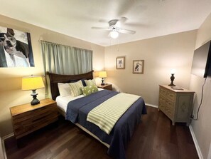 2 室のベッドルーム、WiFi、ベッドシーツ