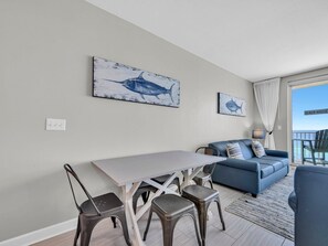 Apartment, 1 King-Bett und Schlafsofa (Shores of Panama 1002) | Speisen