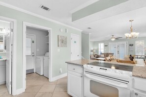 House, Multiple Beds (Family DESTINation) | Private kitchen | Oven, toaster