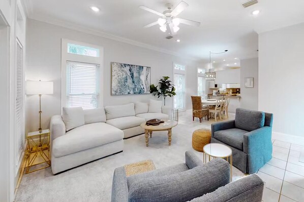 Casa, letti multipli (Lily Pad) | Area soggiorno | TV