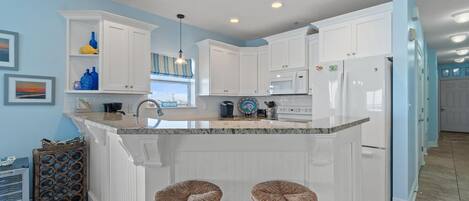 Appart'hôtel, plusieurs lits (Riviera Dunes 203) | Cuisine privée