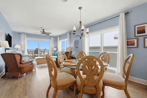 Condo, Plusieurs lits (Riviera Dunes 203) | Restauration