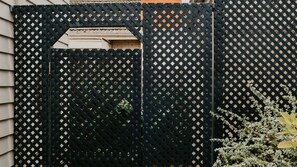 Exterior detail - The Dog House Cottage (Port Fairy)
