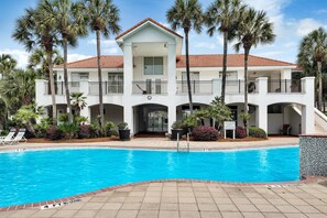 Ferienhaus, Mehrere Betten (Blue Turtle Dreams) | Pool | Außenpool, beheizter Pool