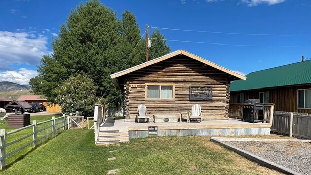 Unclassified image, 1 of 8, button - Centennial Cabin -Beautiful Montana Mountain Views (Butte)