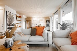 TV - Ocean View Apartment - Blue Venao (Las Escobas del Venado)