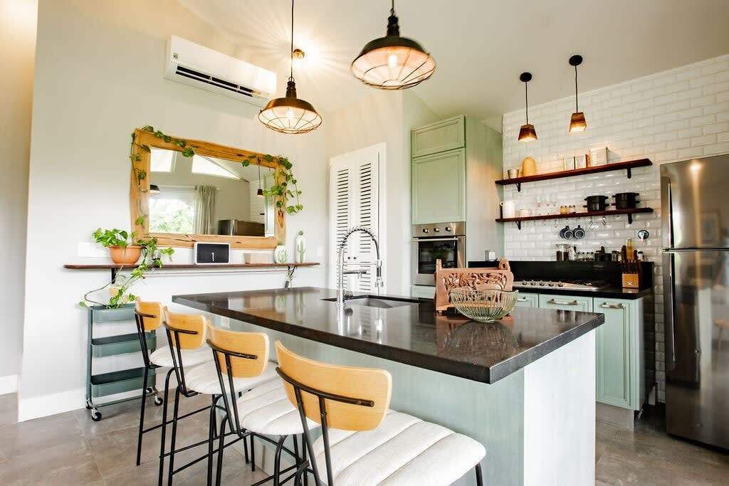 冰箱、微波炉、烤箱、炉灶