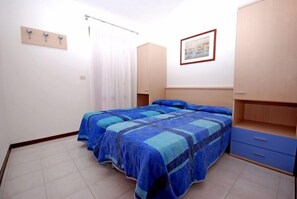 4 bedrooms, free WiFi, bed sheets