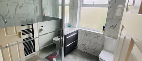 House | Bathroom