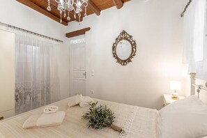 1 Schlafzimmer, Schreibtisch, WLAN, Bettwäsche