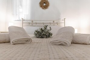 1 sovrum, skrivbord, wi-fi och sängkläder