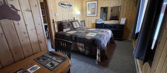 Two Bedroom Suite - Montana Mountain Views