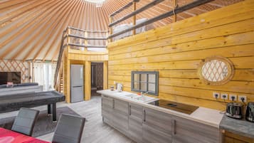 Premium Loft | Living area | Flat-screen TV