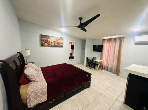 Loft Céntrico, Acceso por Clave, Cómodo y Super Limpio. A/c y Agua Caliente