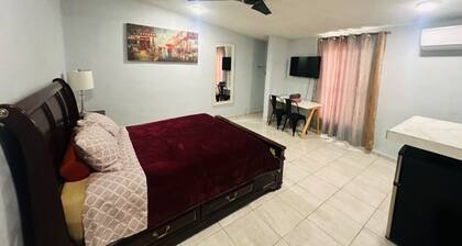 Loft Céntrico, Acceso por Clave, Cómodo y Super Limpio. A/c y Agua Caliente