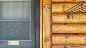 Exterior detail - Lodge Room #7 - Montana Mountain Views (Butte)