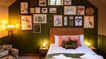 Deluxe Double Room | Individually decorated, individually furnished, laptop workspace