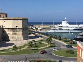 Marina/club náutico
