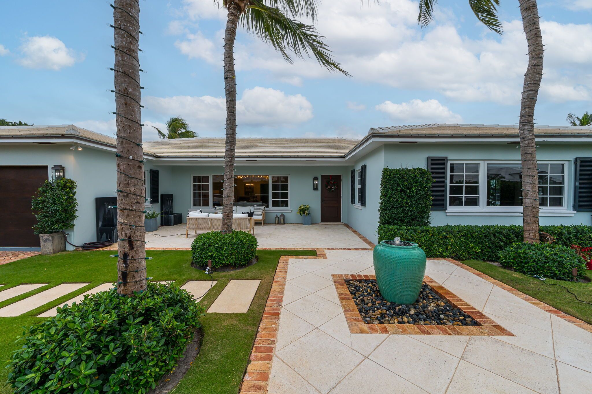 Island Bliss Manor + Private Beach Access!