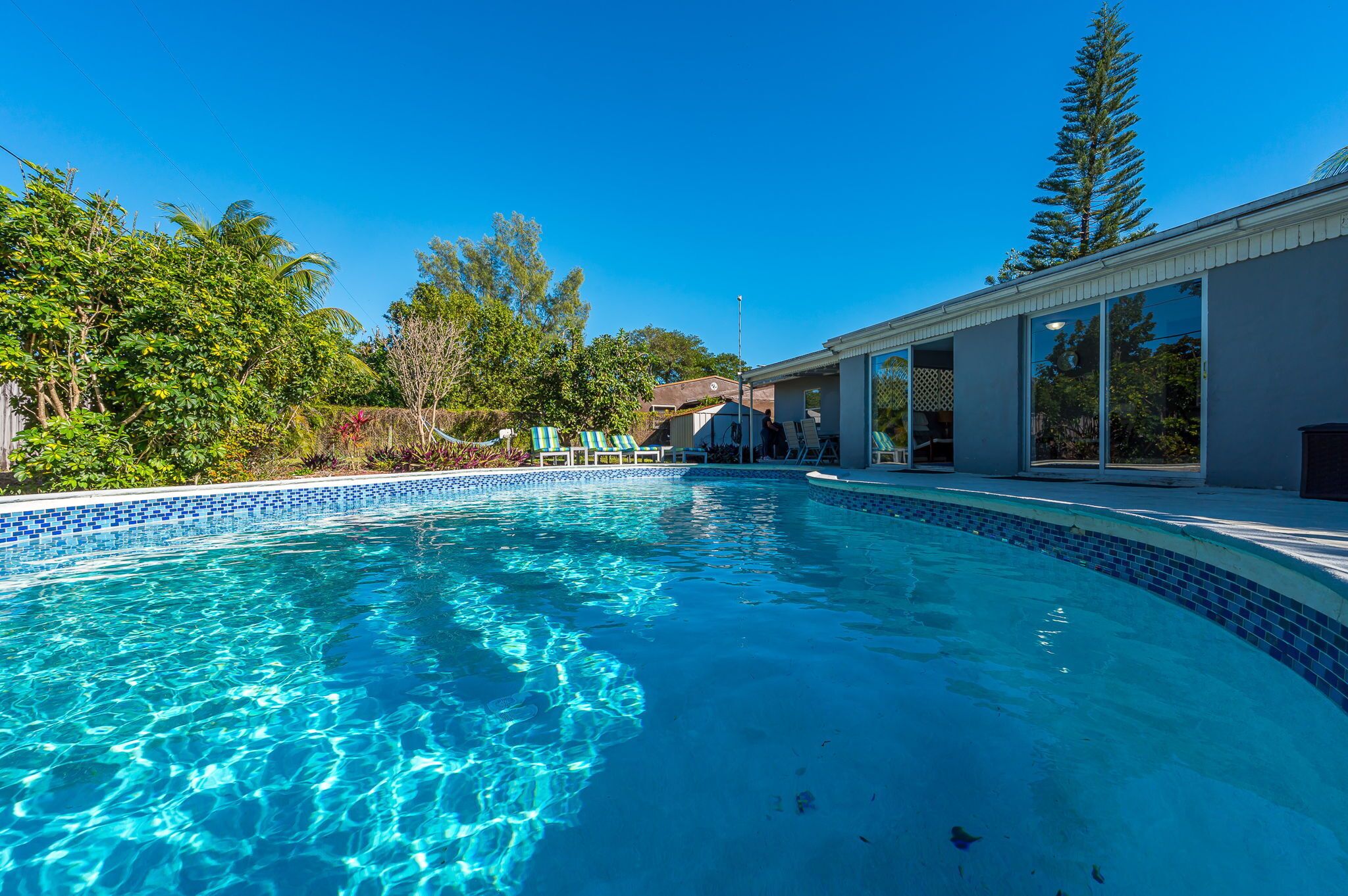 La Villa Aventura Miami Beach | Heated Pool