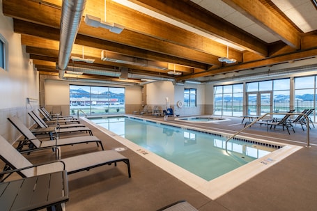 Una piscina techada