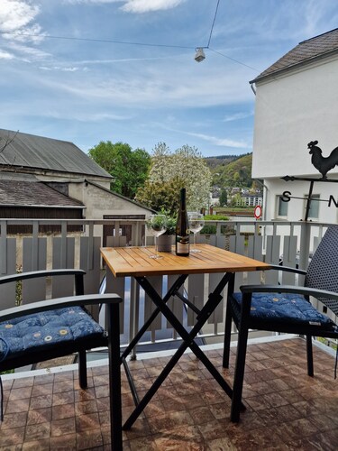 Ferienhaus SteigRhein Ferienwohnung mit Balkon und Flussblick im Erdgeschoss