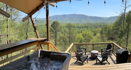 “Flying Squirrel” Glamping Tent *NEW HOT TUB*