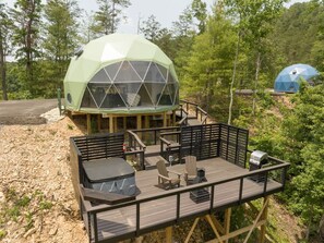 Unclassified image, 3 of 21, button