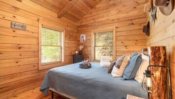 2 bedrooms, desk, iron/ironing board, travel crib