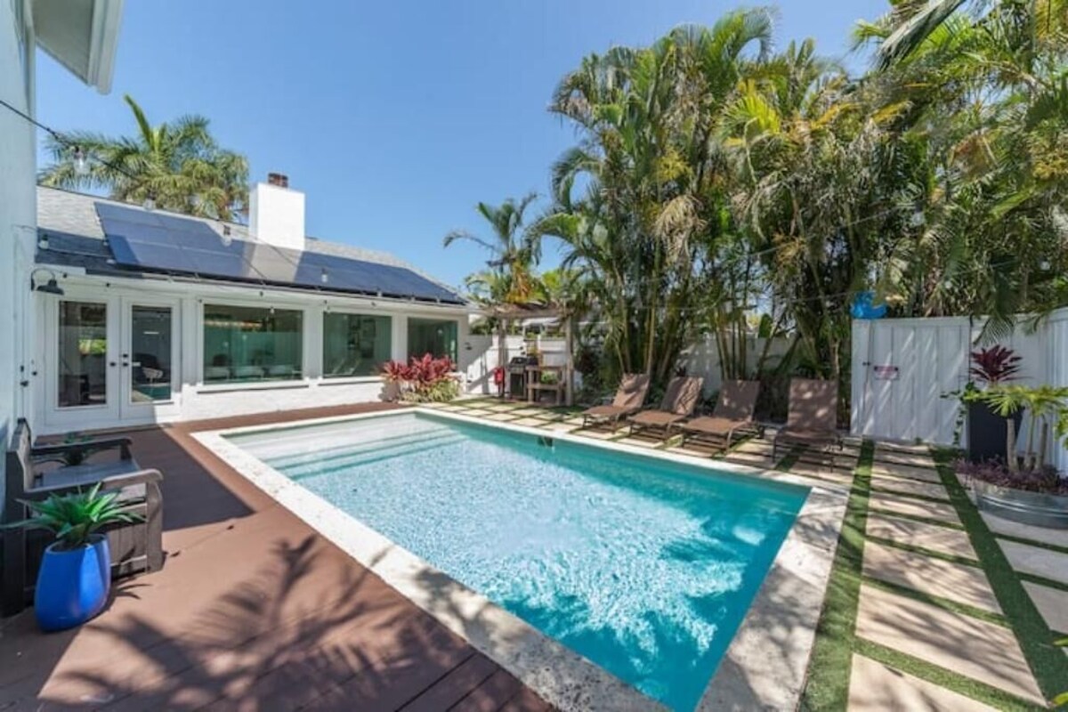 Photo 31 of 8 Minutes to the Beach, Family Size Beautifully Decorated de Luxe Villa