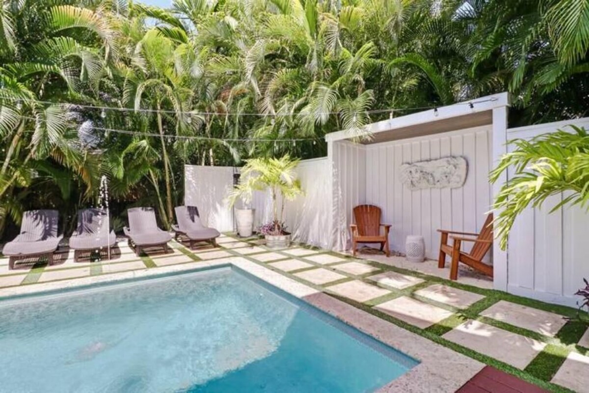 Photo 15 of 8 Minutes to the Beach, Family Size Beautifully Decorated de Luxe Villa