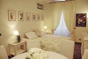 2 Schlafzimmer, Bügeleisen/Bügelbrett, Reisekinderbett, kostenloses WLAN