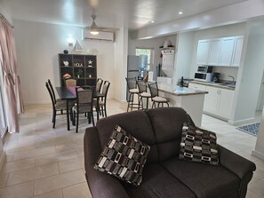 Smart-TV og stereoanlegg