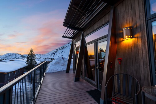 Pearl Penthouse by Jackson Vacations