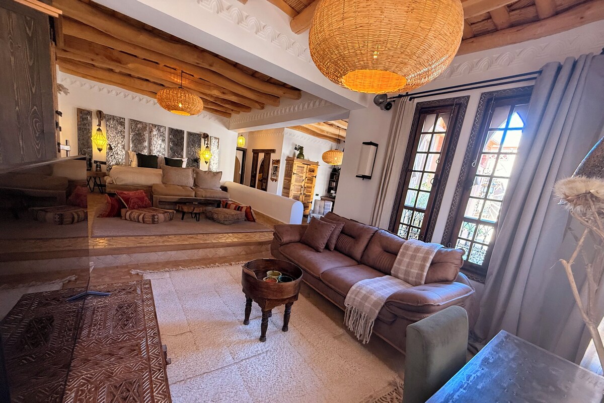 Superior Suite with Mountain View | In-room safe, desk, soundproofing, free WiFi