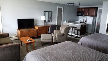 1 bedroom, iron/ironing board, internet, bed sheets