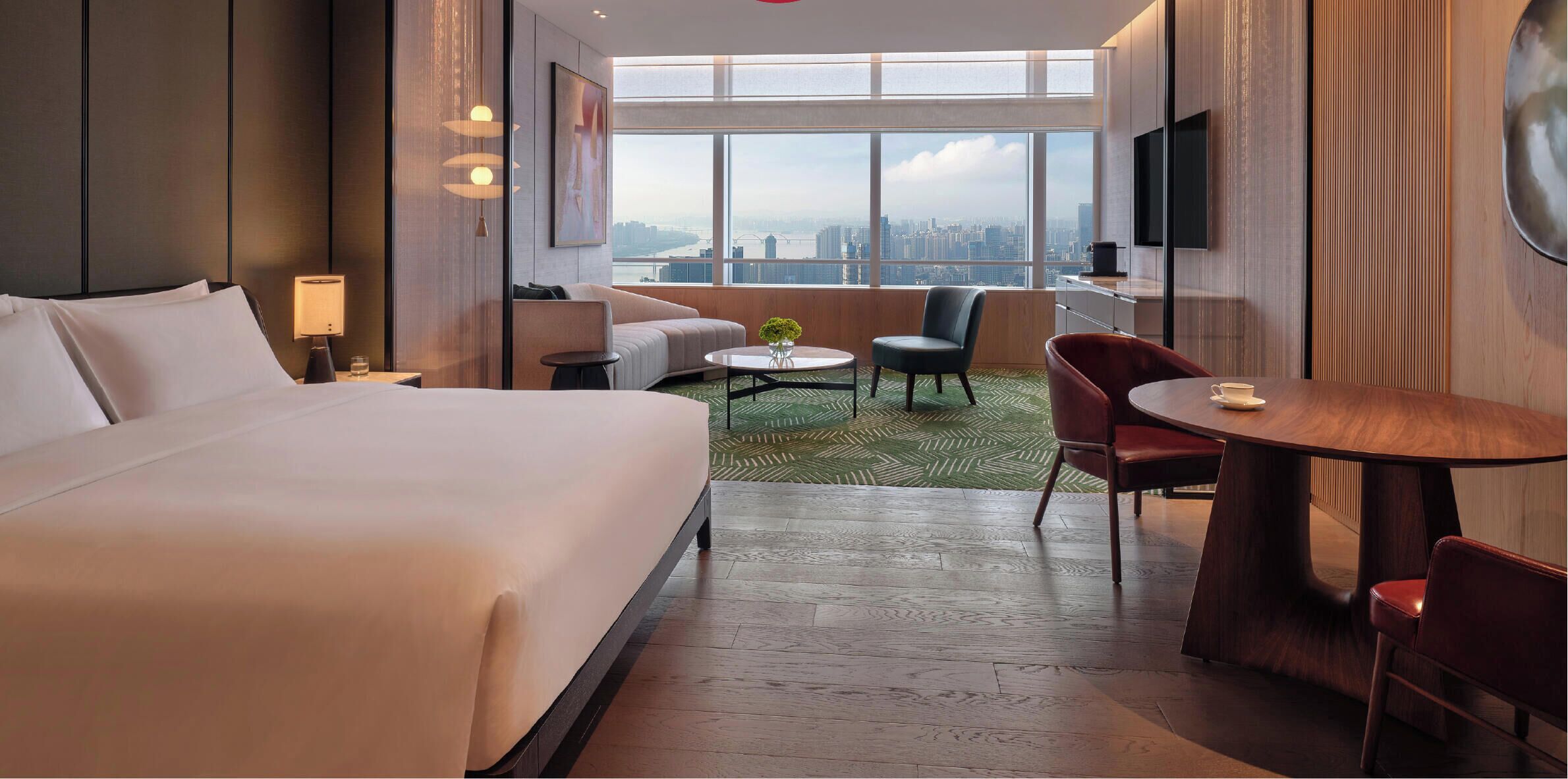 Deluxe Room, 1 Katil Raja (King), River View | Peralatan tempat tidur premium, gebar bulu kapas, katil Select Comfort 