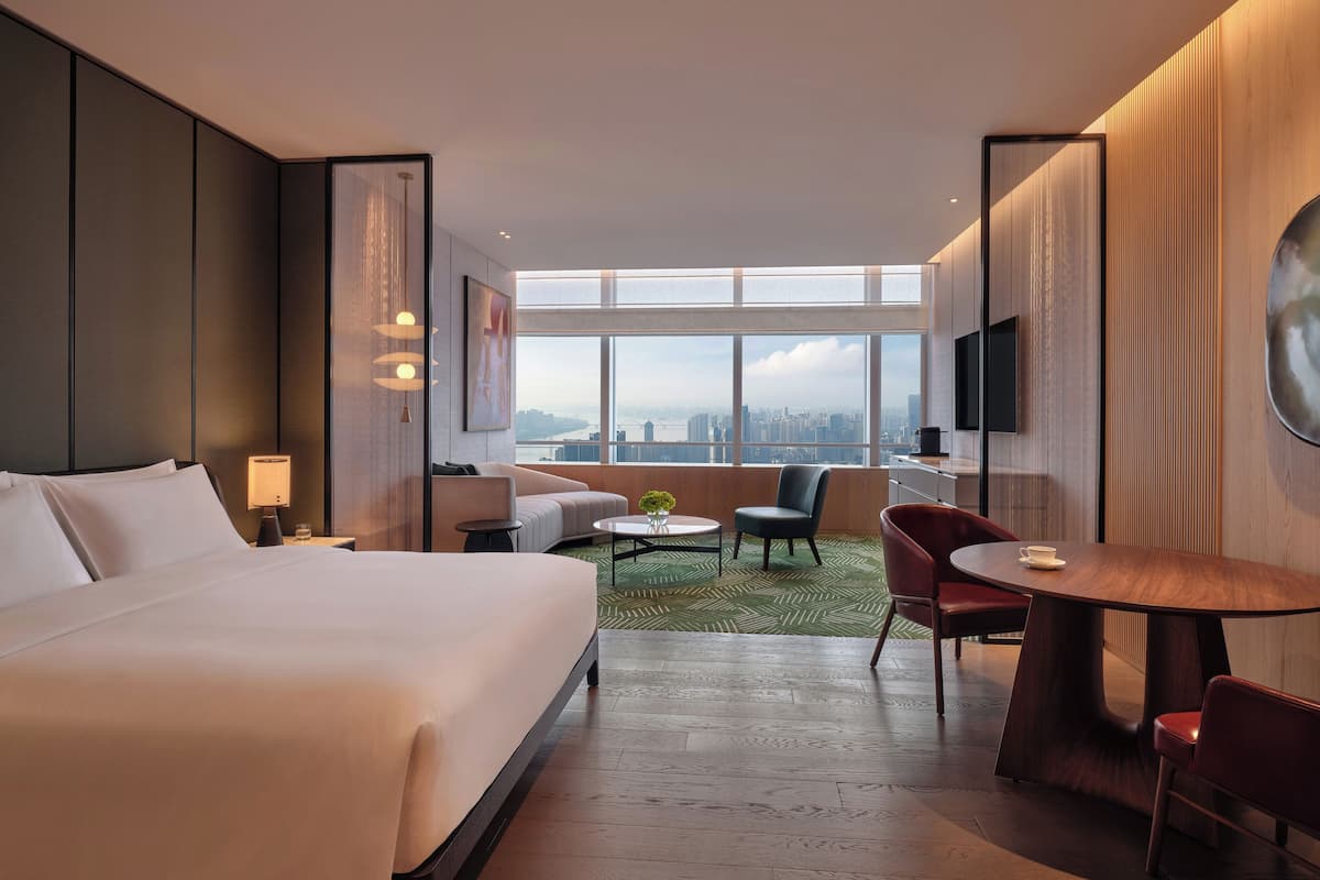 Deluxe kamer, 1 kingsize bed, uitzicht op rivier | Luxe beddengoed, donzen dekbedden, Select Comfort-bedden