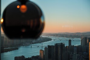 Vue sur la ville depuis l’hébergement