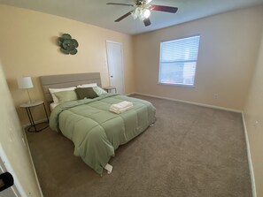 Room - Entire house, near Bellaire, easy access to major highways. (Houston)