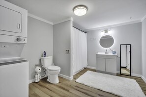 Hårføner, håndklær, såpe og sjampo