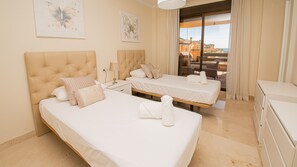 2 chambres, fer et planche Ă repasser, Wi-Fi gratuit, draps fournis