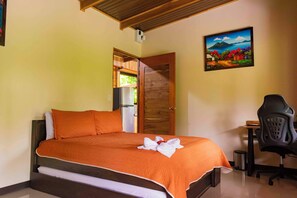 1 bedroom, desk, iron/ironing board, WiFi - "slotch Villa: Refugio Privado Entre la Belleza Natural" (La Fortuna)