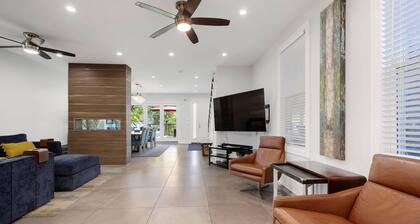 Wicker Park 6bd/4ba, Steps from CTA, Parking Incl by AllSet Turnover