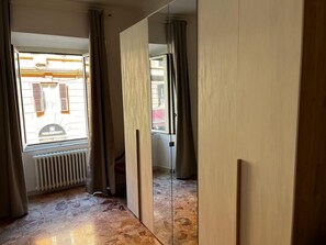 Interior - Stendardi's House - Stanza 2 Bagno Esterno (Rome)