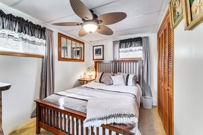 3 bedrooms, iron/ironing board, travel crib, WiFi