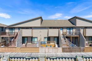 Exterior - Canal front 2BR 2BA condo,  Outdoor Pool (Ocean City)