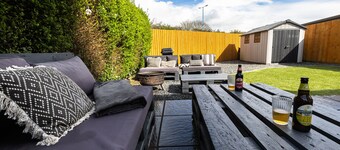 Steel Town Lodge | Hot Tub | Sky Sports | Darts | Families & Contractors