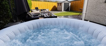 Steel Town Lodge | Hot Tub | Sky Sports | Darts | Families & Contractors