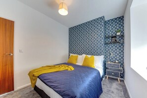 2 Schlafzimmer, Bügeleisen/Bügelbrett, kostenloses WLAN, Bettwäsche